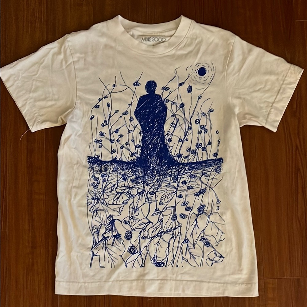 White and Blue Graphic T-Shirt